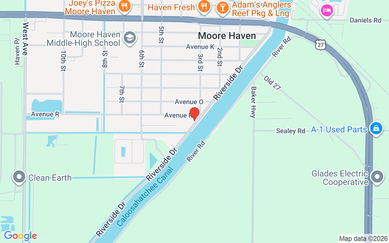 815 Riverside Dr, Moore Haven, FL 33471