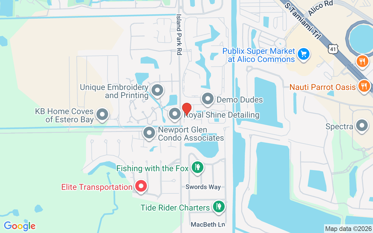 6123 Lake Front Dr, Fort Myers, FL 33908