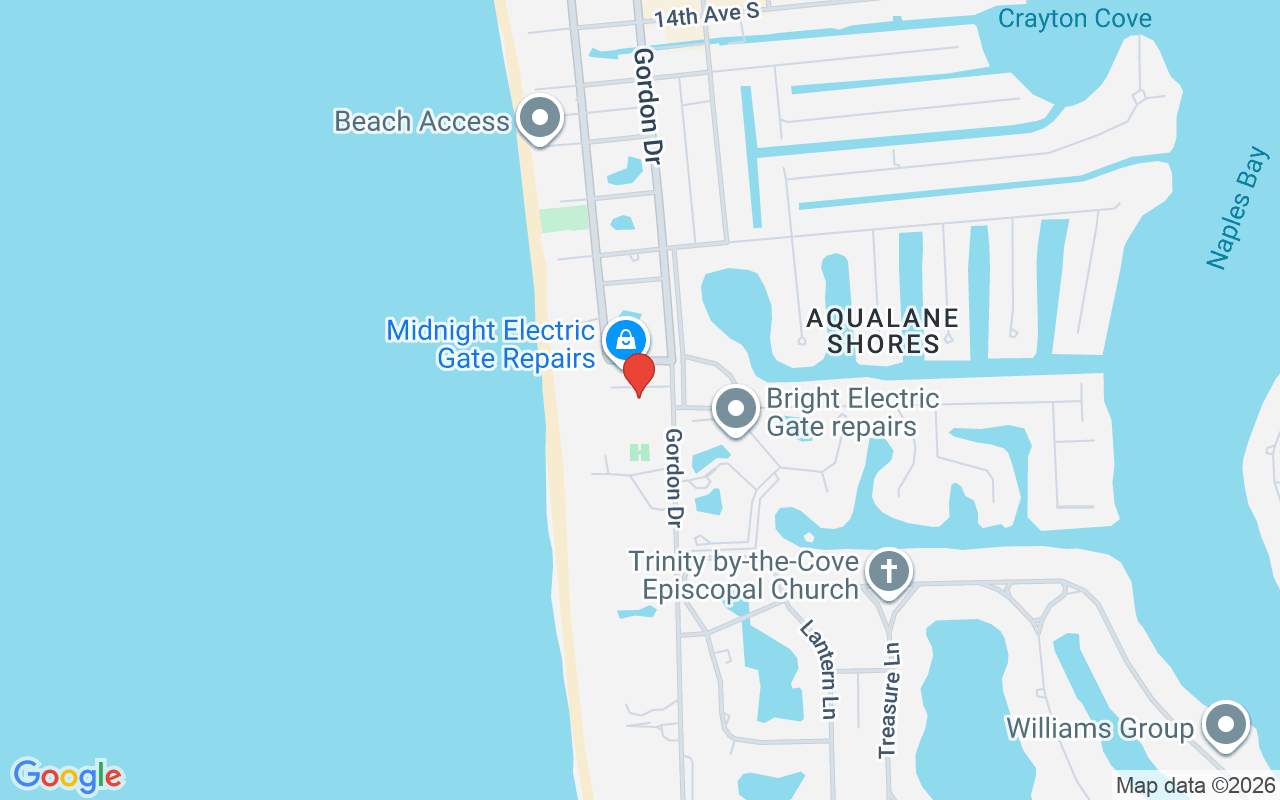 2070 Gordon Dr, Naples, FL 34102