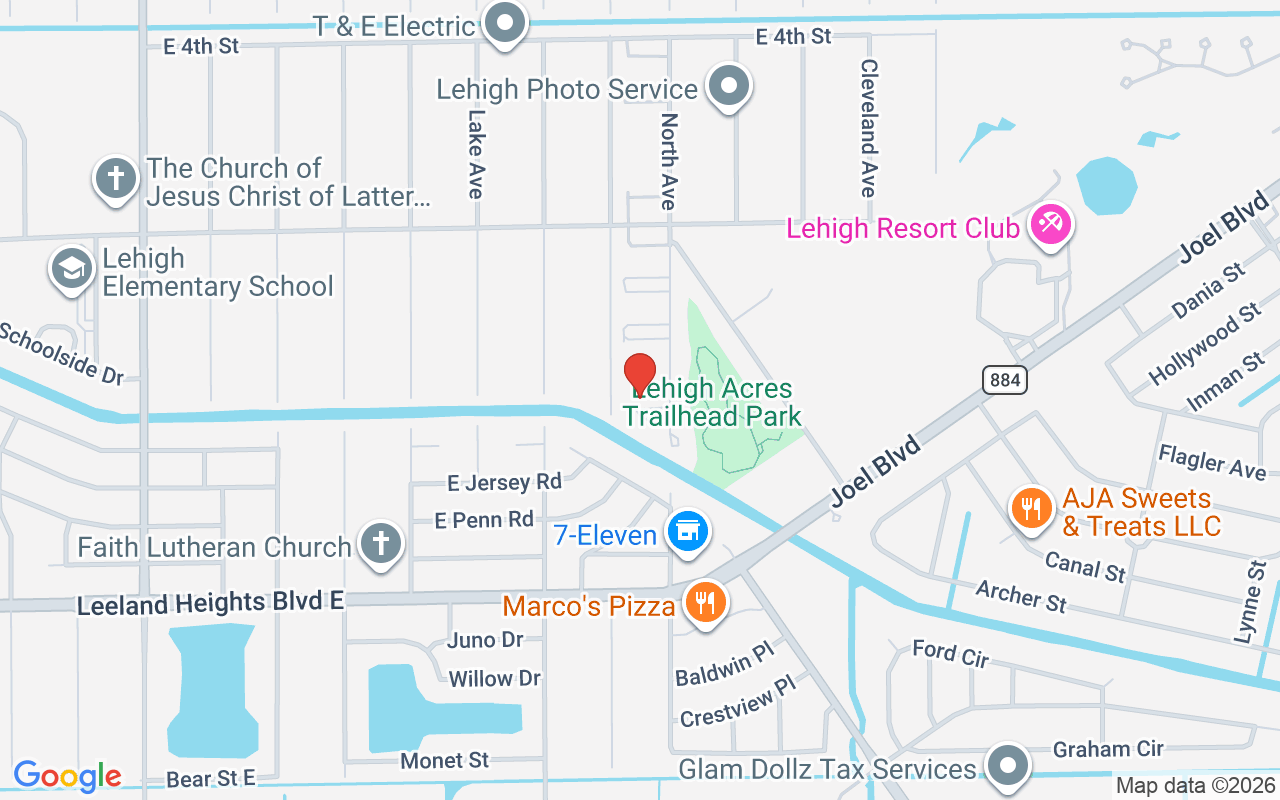 215 Oaklawn Ct, Lehigh Acres, FL 33936