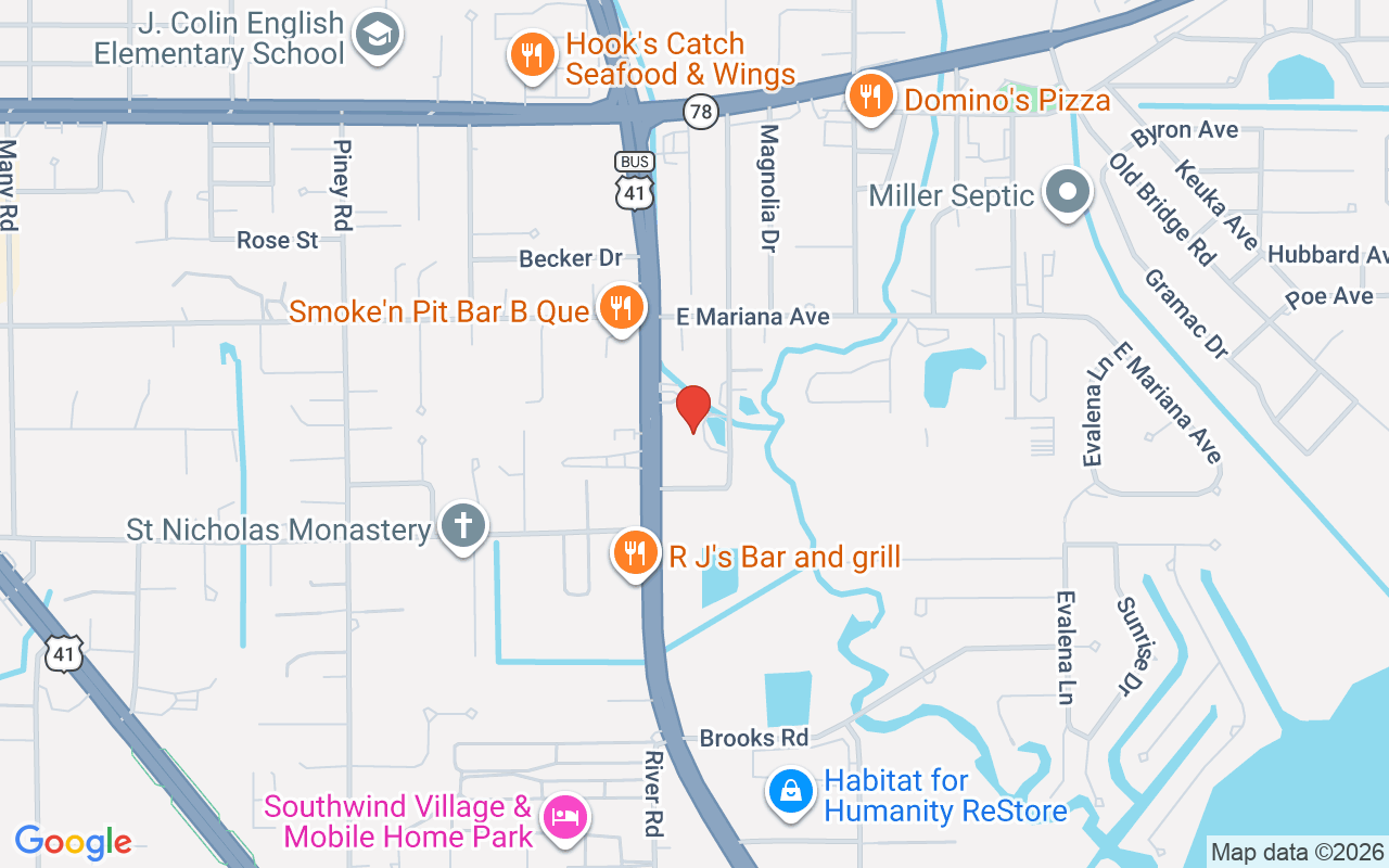 76 Crescent Lake Dr, North Fort Myers, FL 33917