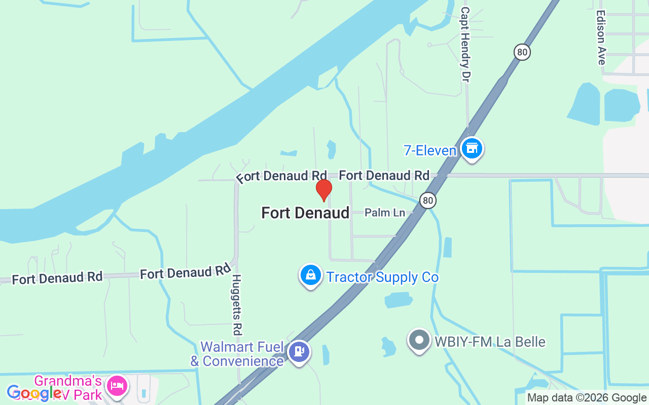 1076 Park Dr, Labelle, FL 33935